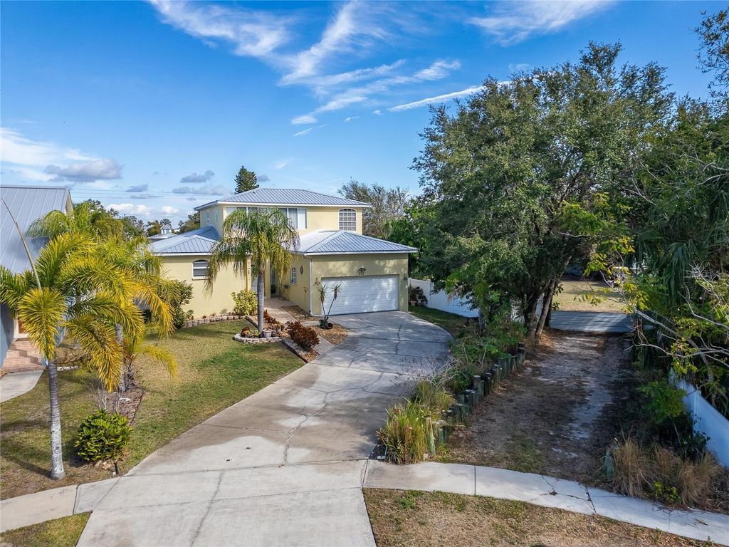 Photo of 901 Shagos Drive, Apollo Beach, FL 33572 (MLS # TB8468447)
