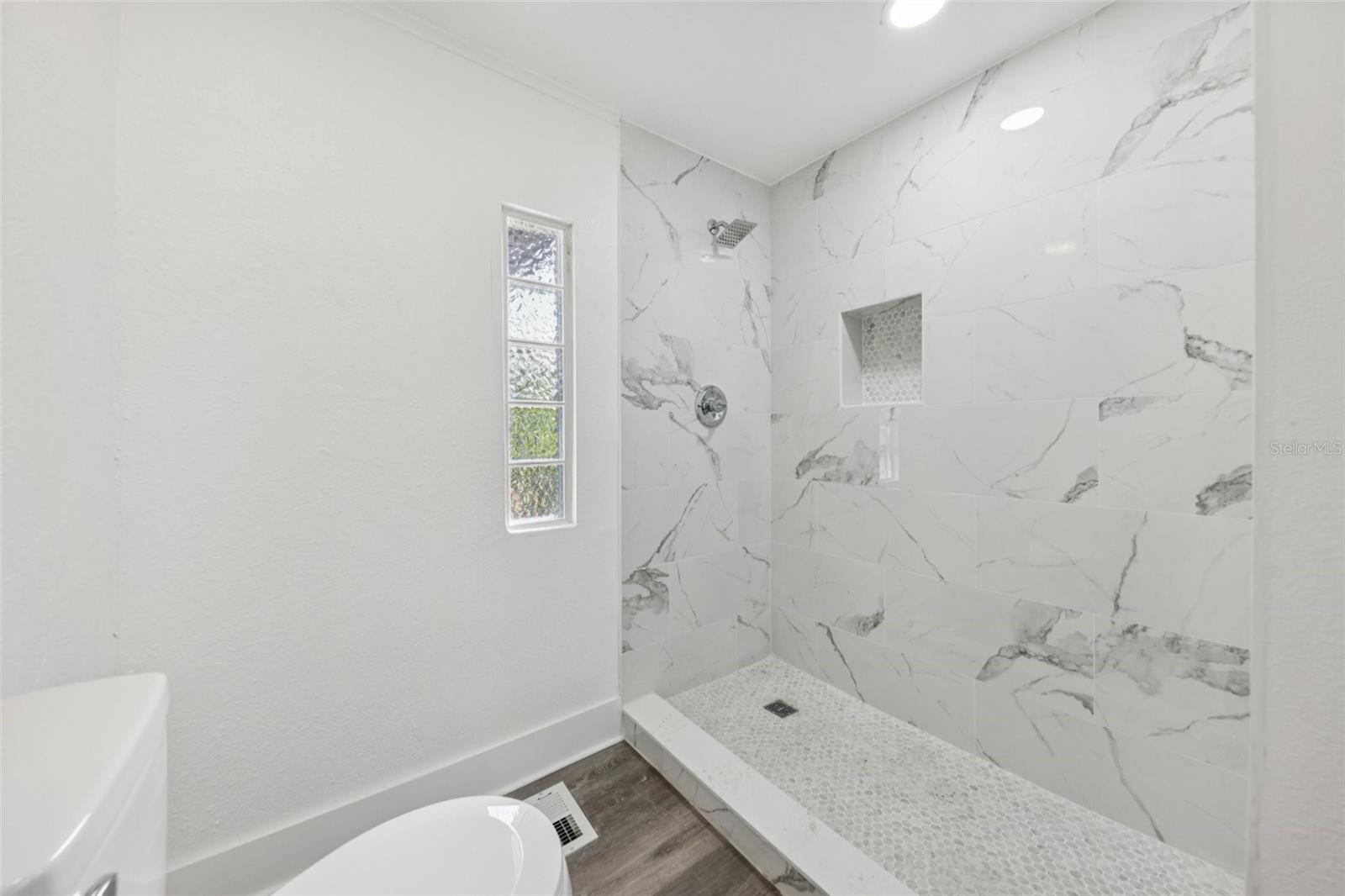 SILVER BEACH HEIGHTS - Residential