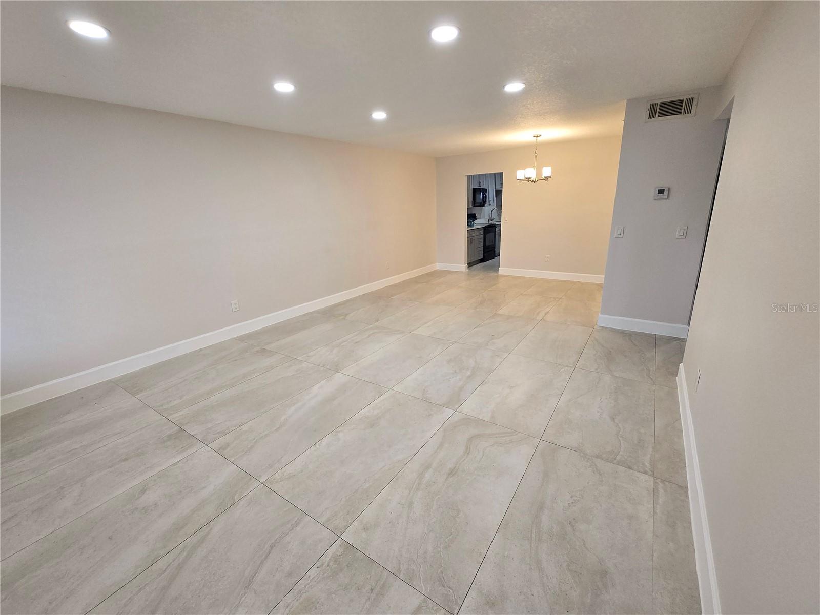 725 NORTHLAKE BOULEVARD 61