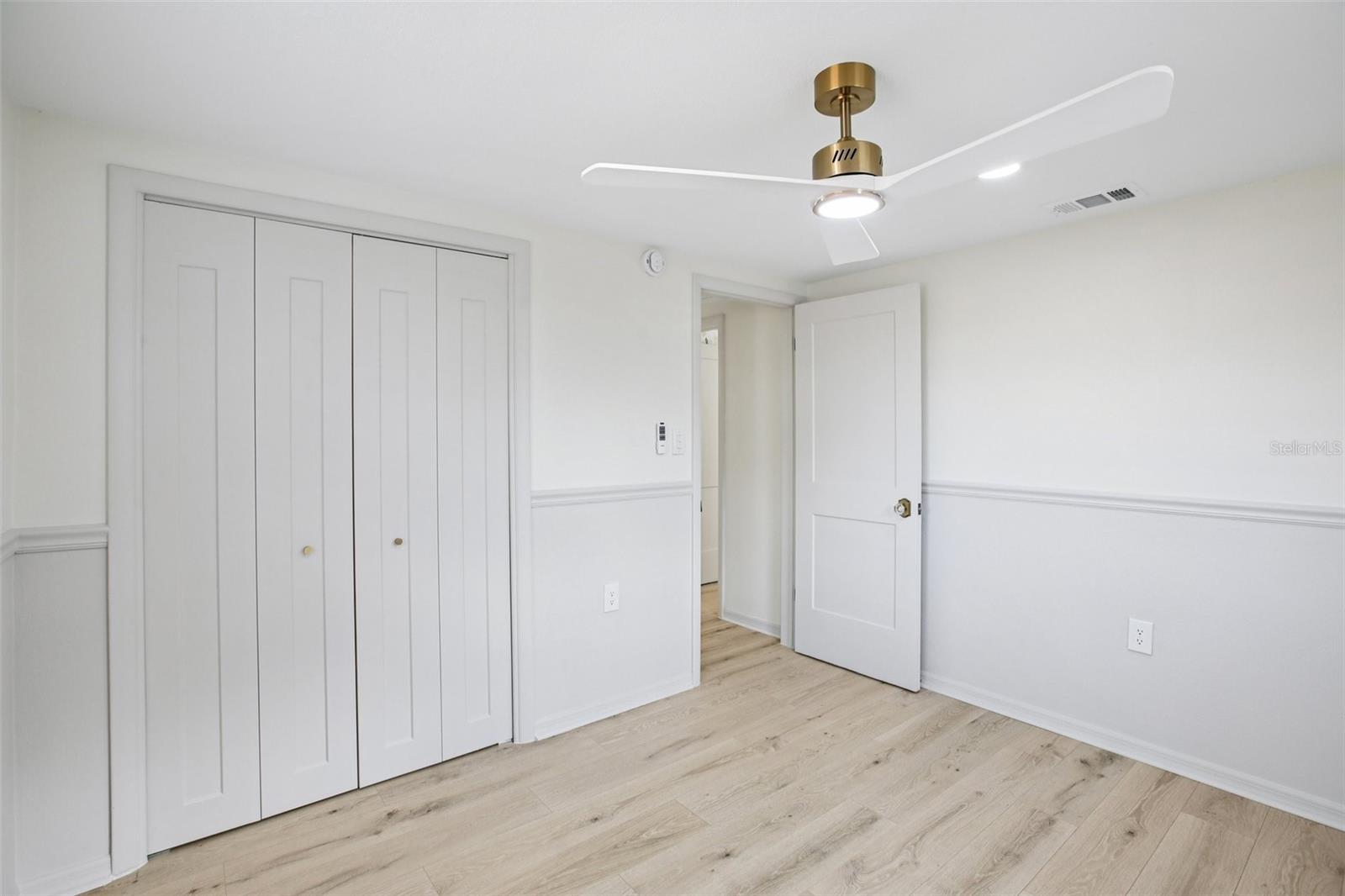 HOLIDAY GARDENS ESTATES - Residential