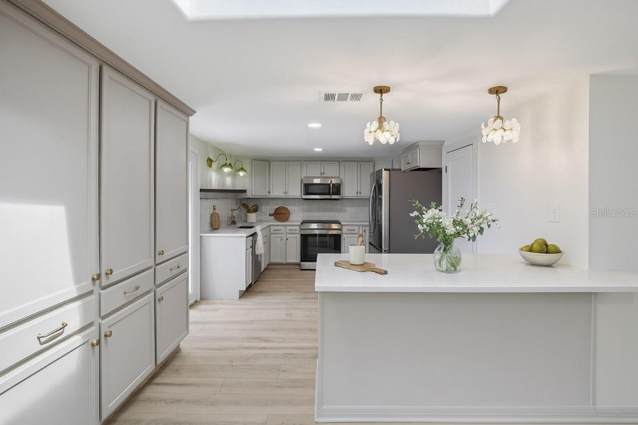 HOLIDAY GARDENS ESTATES - Residential