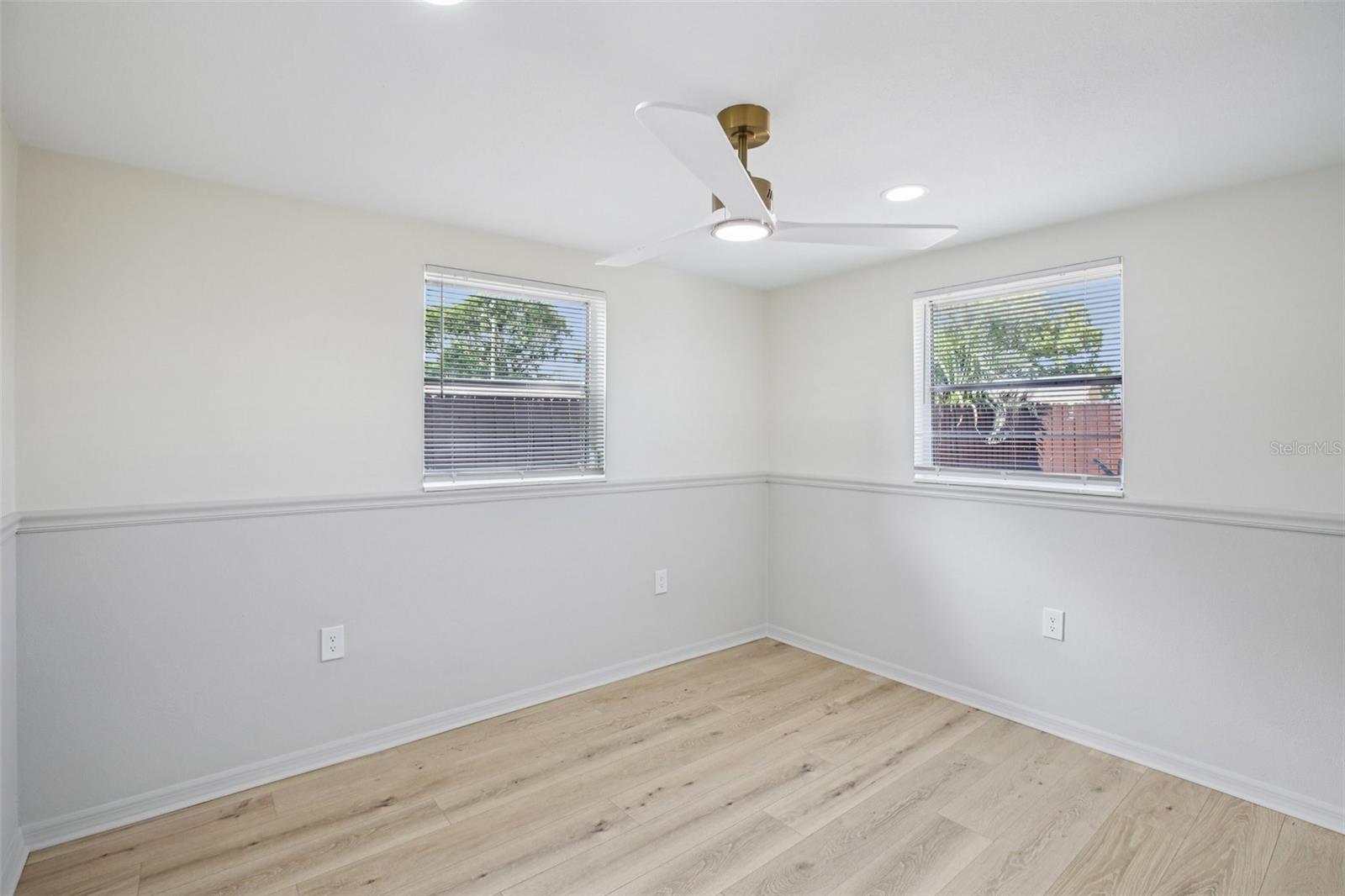 HOLIDAY GARDENS ESTATES - Residential