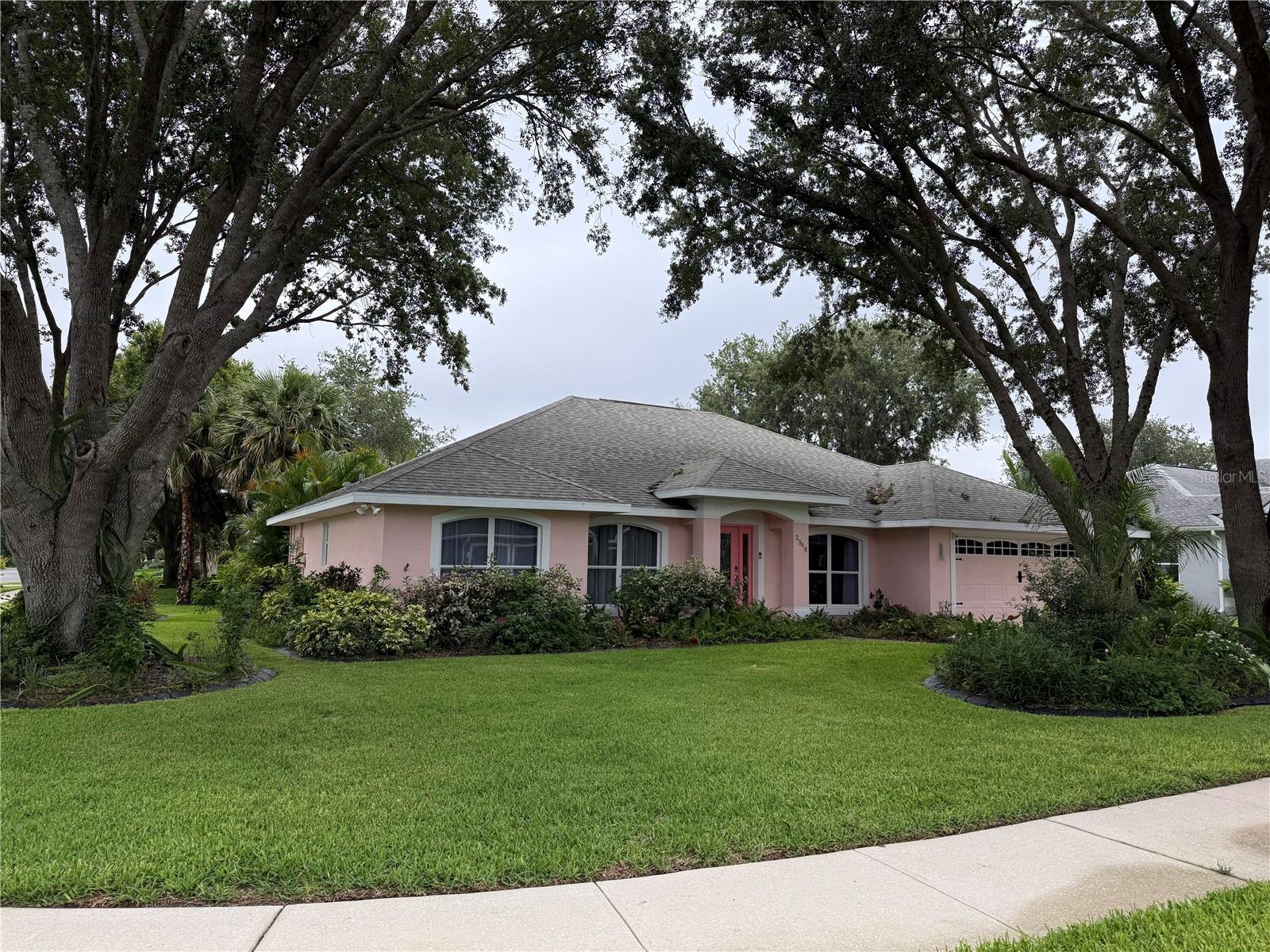2548 CHRISTOPHER DRIVE