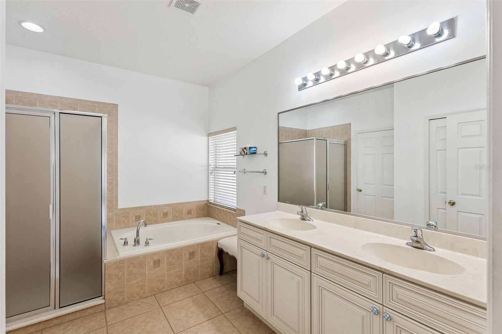 RYBOLT RESERVE-PH 02 - Residential