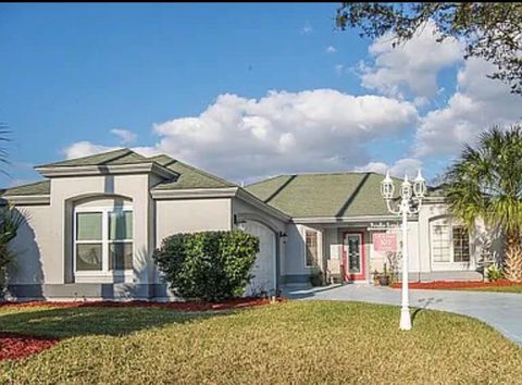 307 DEL MAR DRIVE LADY LAKE FL 32159