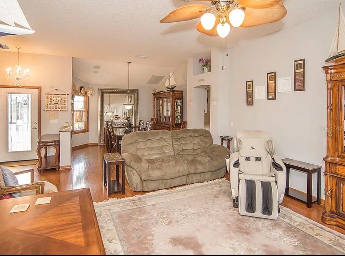 LADY LAKE ORANGE BLOSSOM GARDENS UNIT 18 - Residential