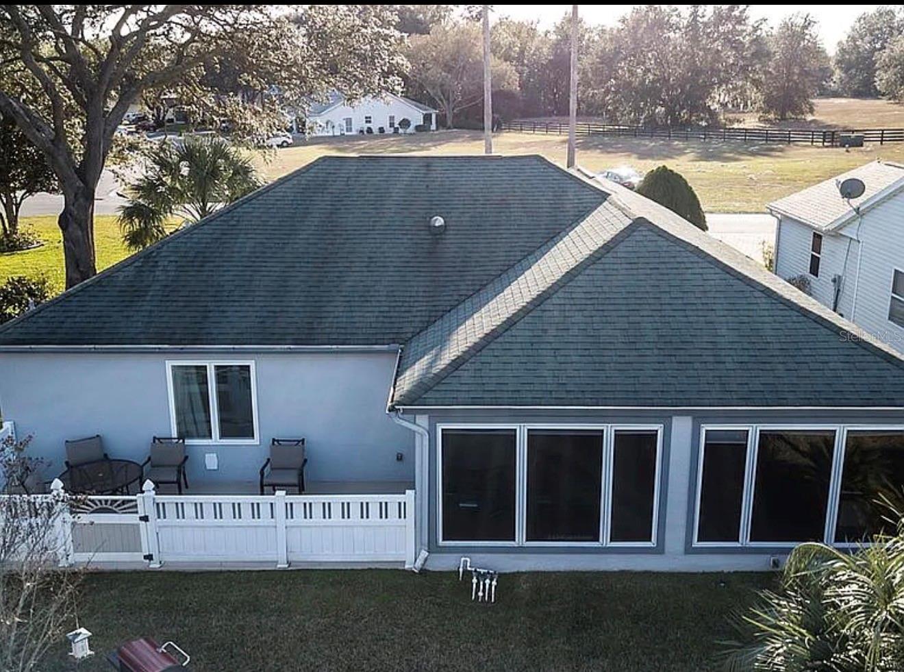 LADY LAKE ORANGE BLOSSOM GARDENS UNIT 18 - Residential