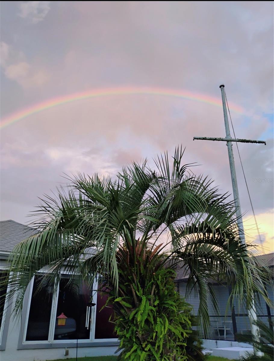 LADY LAKE ORANGE BLOSSOM GARDENS UNIT 18 - Residential