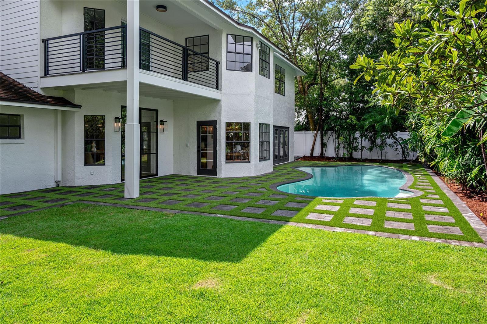 LUGANO TERRACE - Residential