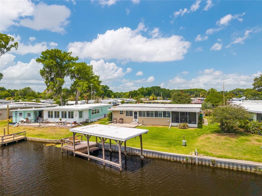 Photo of 957 Todd Way, Tavares, FL 32778 (MLS # G5111601)