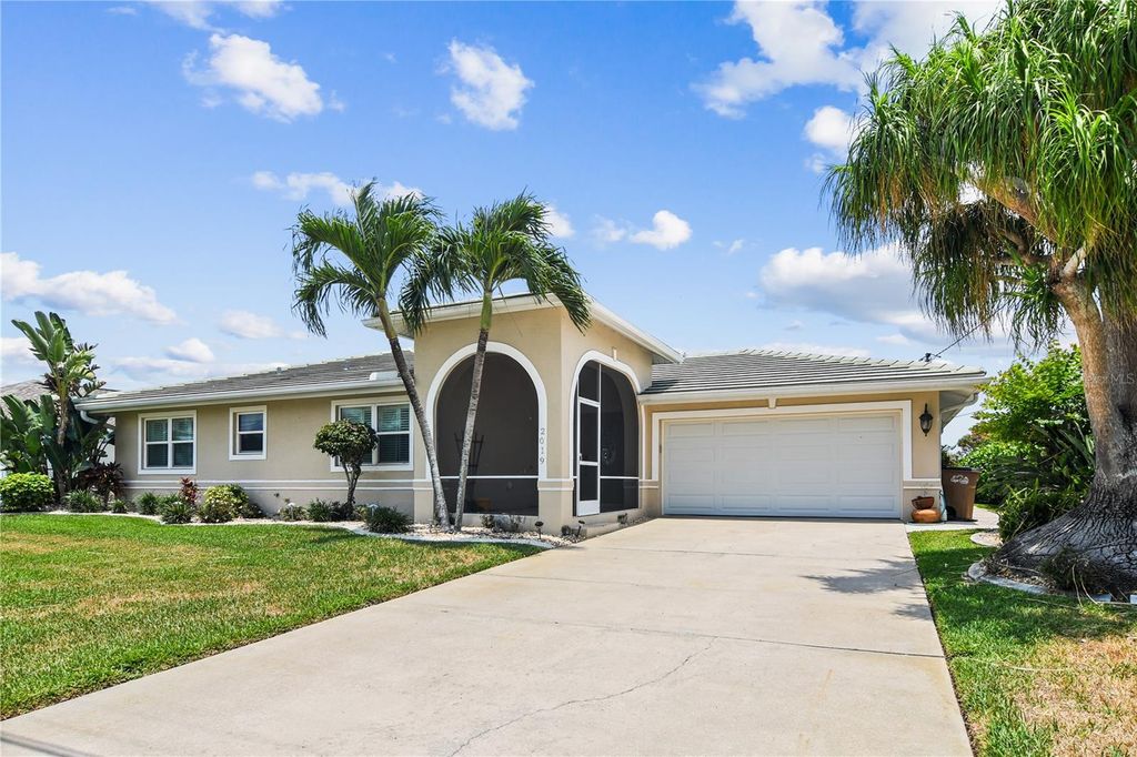 Photo of 2019 SE 28th Terrace, Cape Coral, FL 33904 (MLS # C7516100)