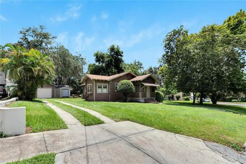 A home in LAKELAND