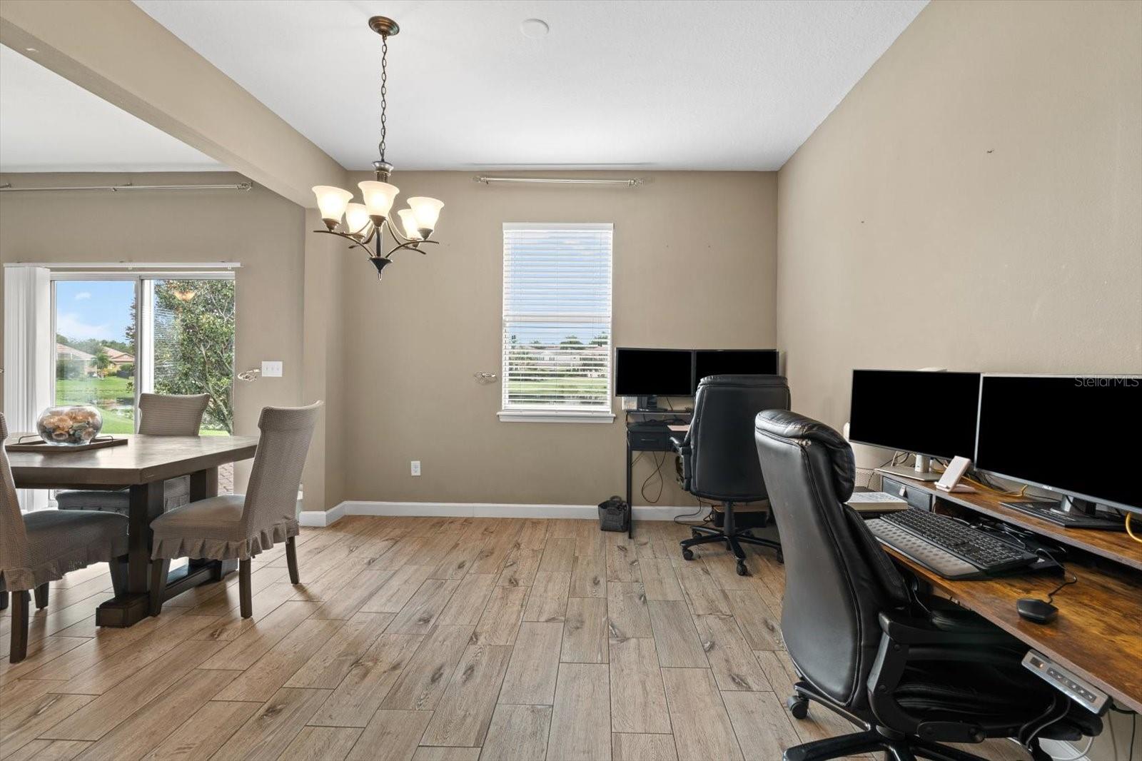 OAKS VISTAS - Residential