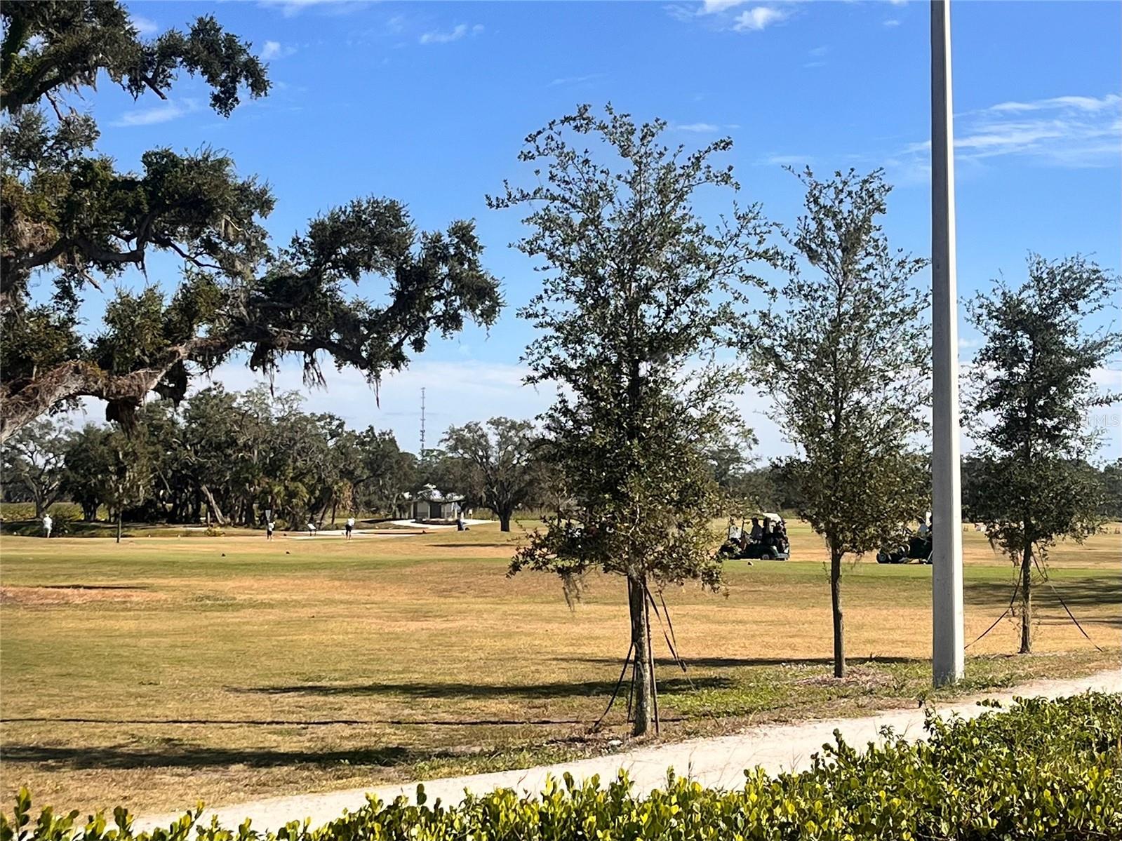 OAKS VISTAS - Residential