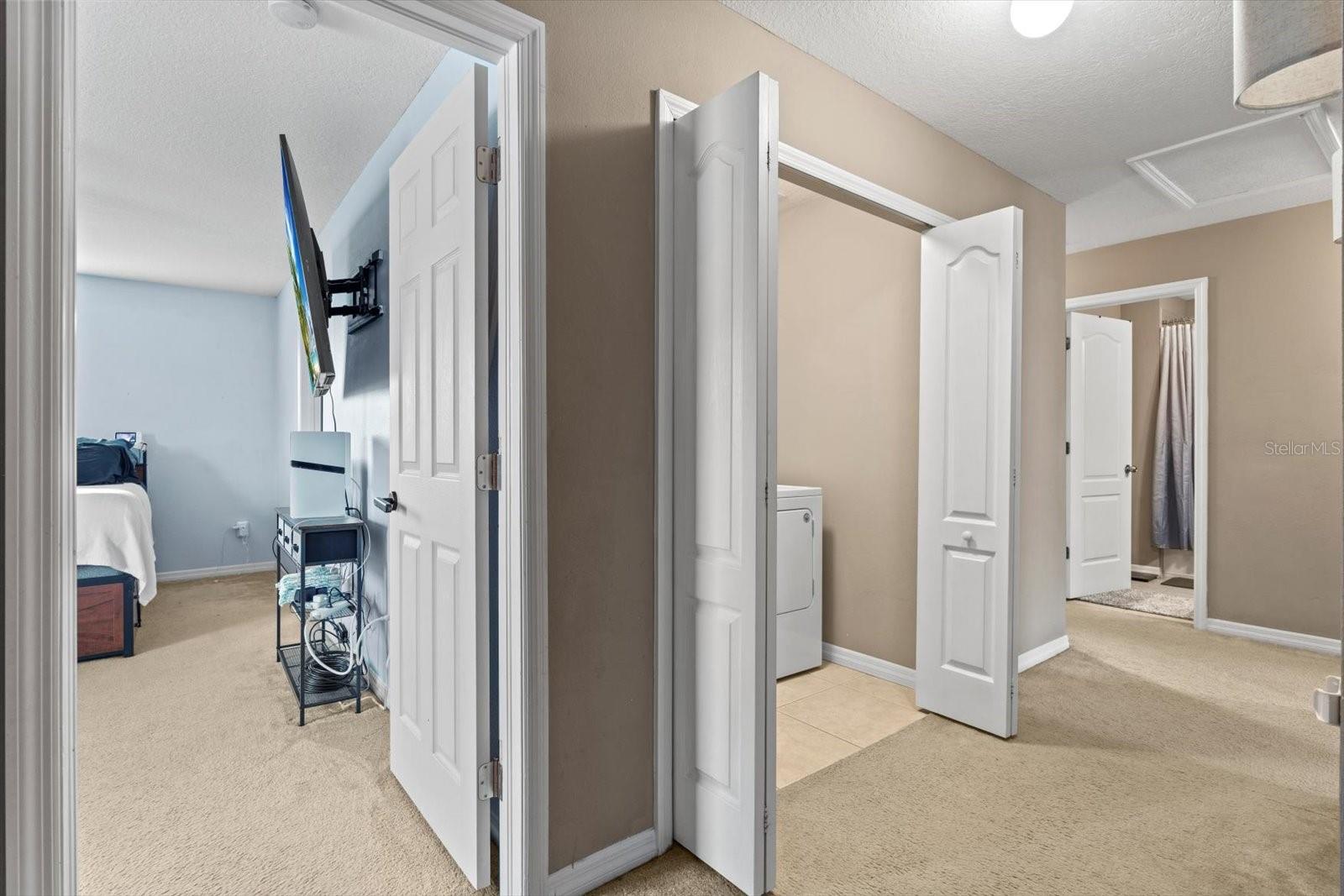 OAKS VISTAS - Residential