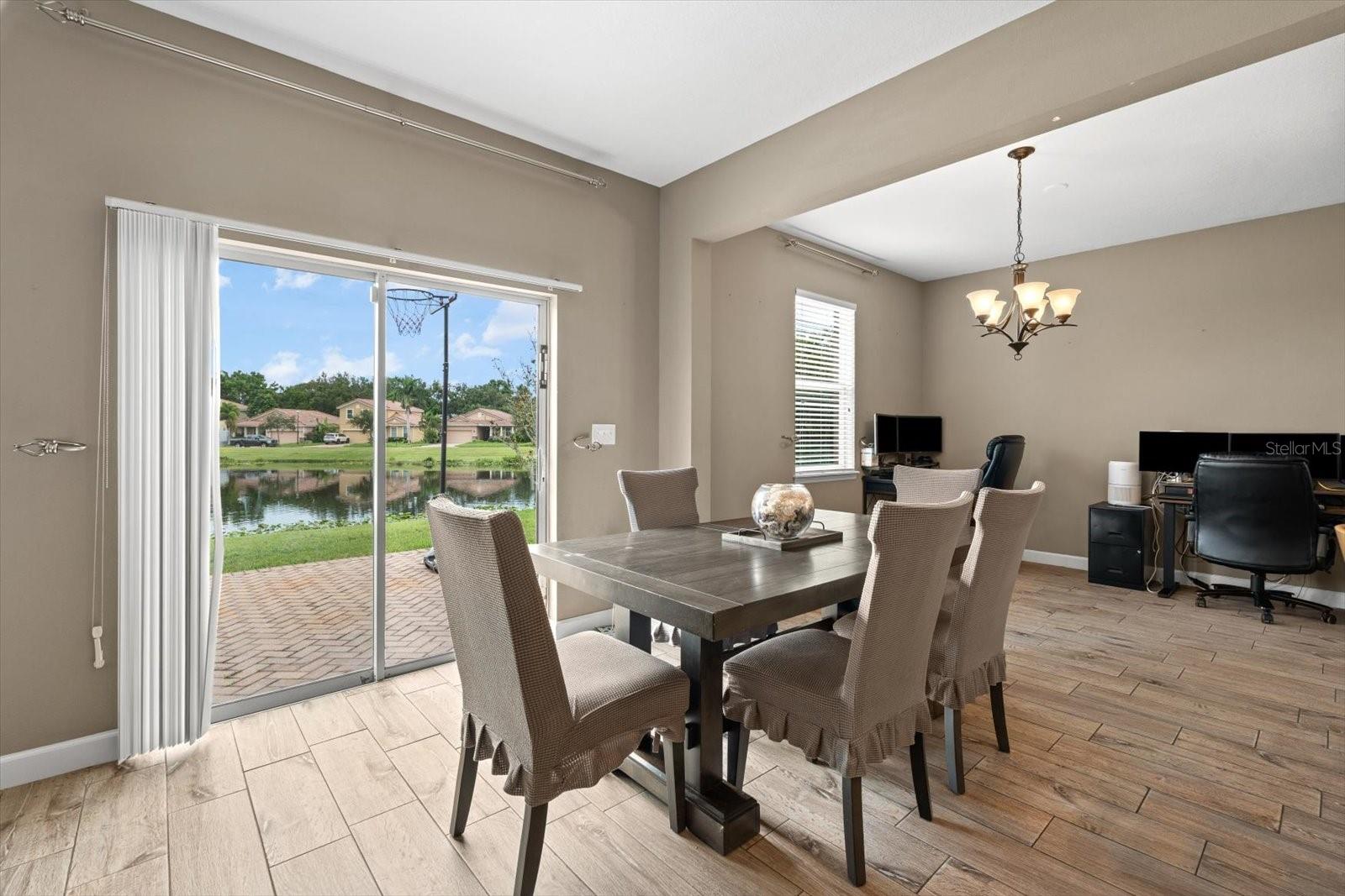 OAKS VISTAS - Residential