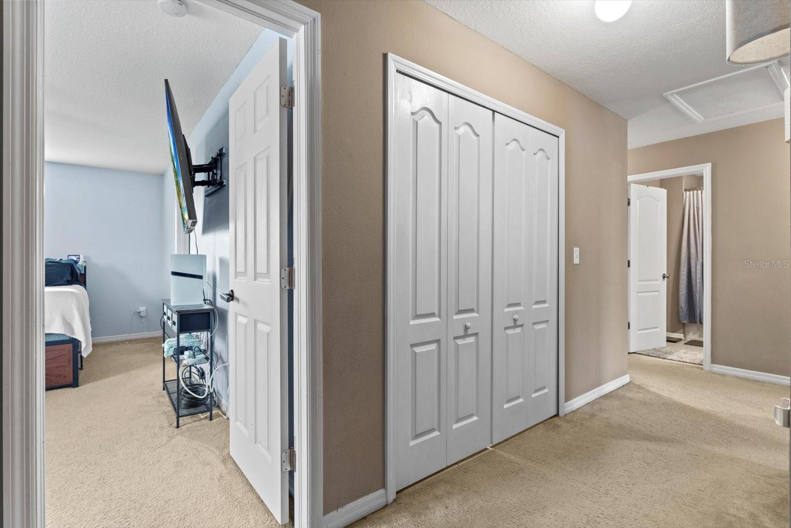 OAKS VISTAS - Residential