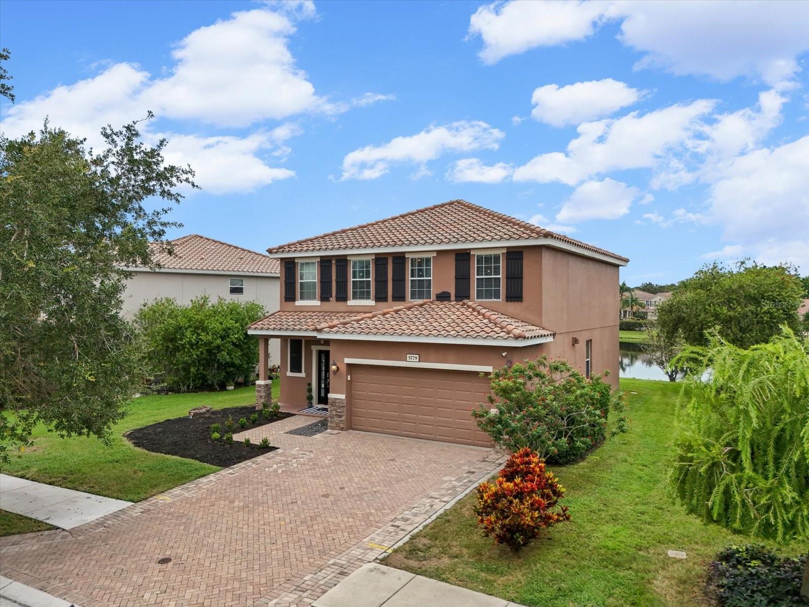 OAKS VISTAS - Residential