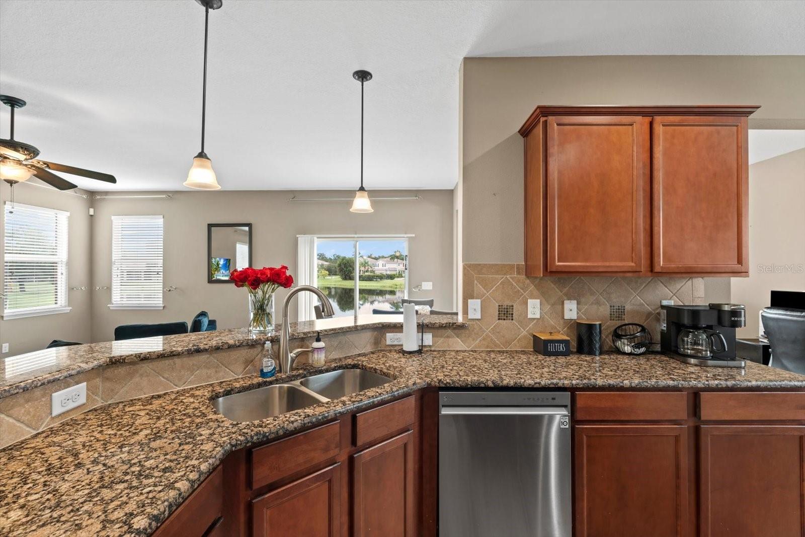 OAKS VISTAS - Residential