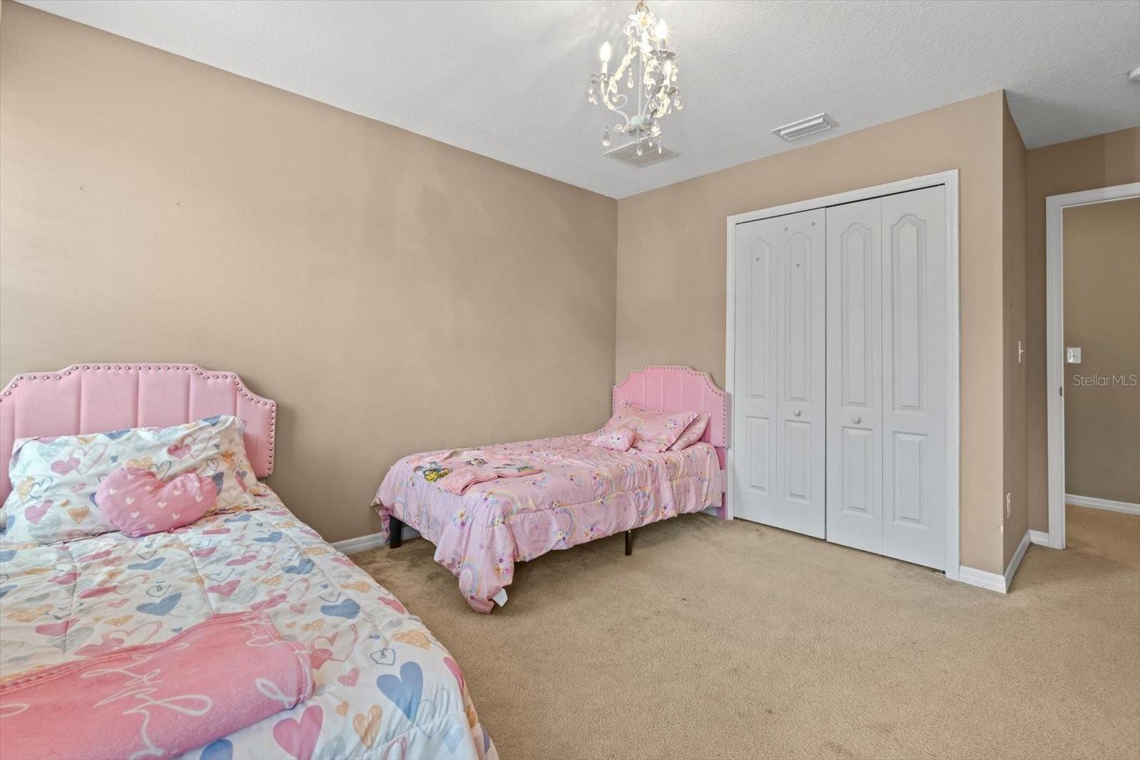 OAKS VISTAS - Residential