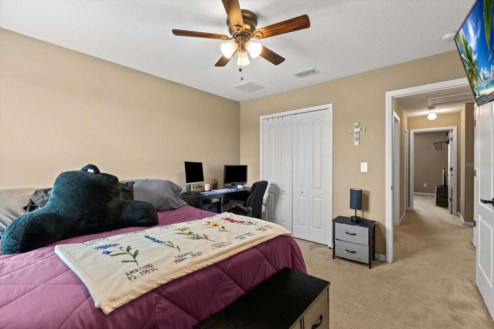 OAKS VISTAS - Residential