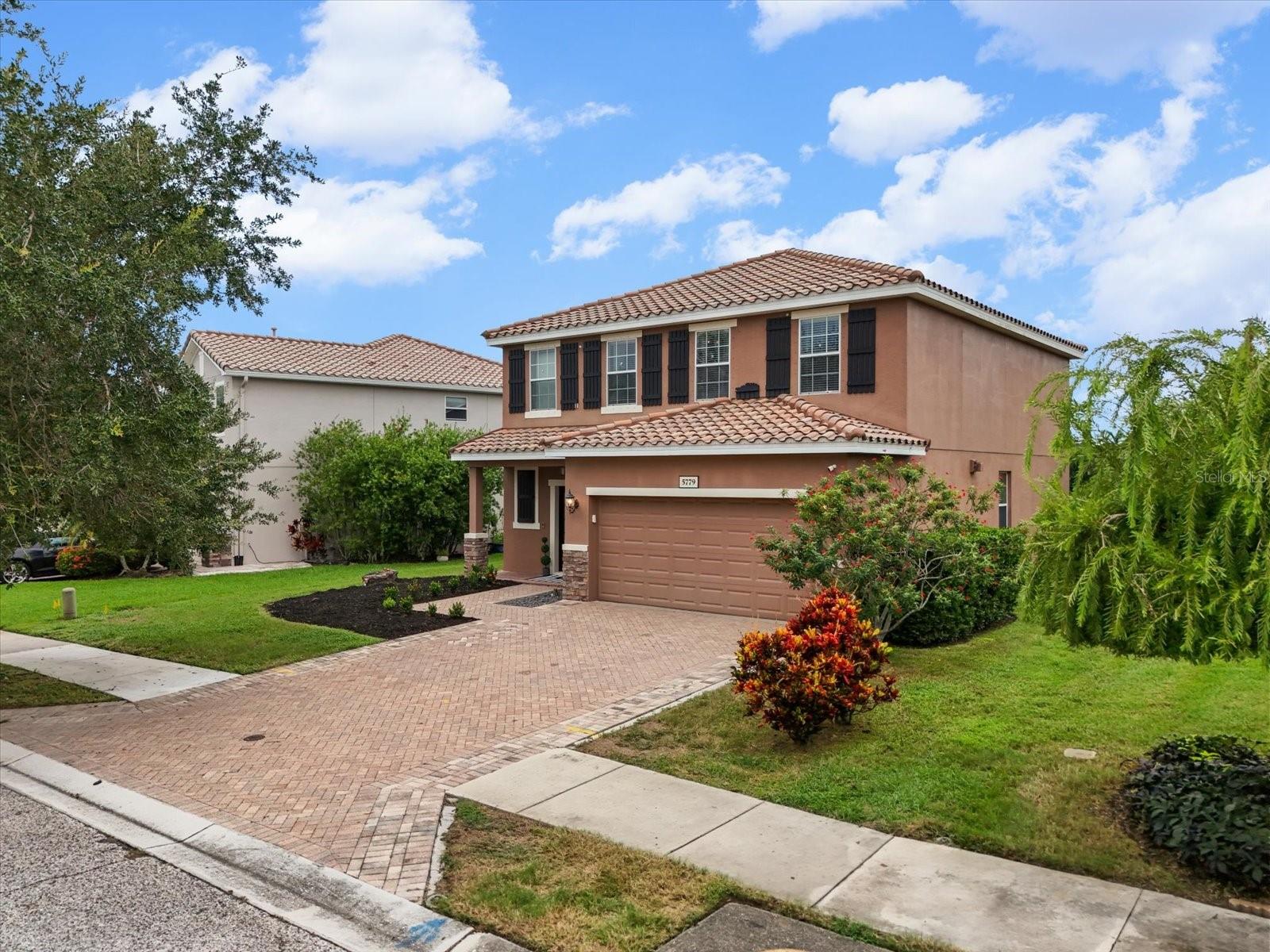 OAKS VISTAS - Residential
