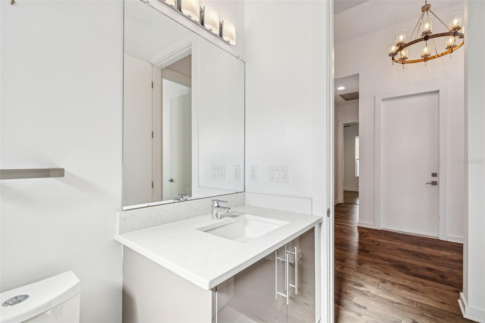 CRESCENT PARK - Residential Lease