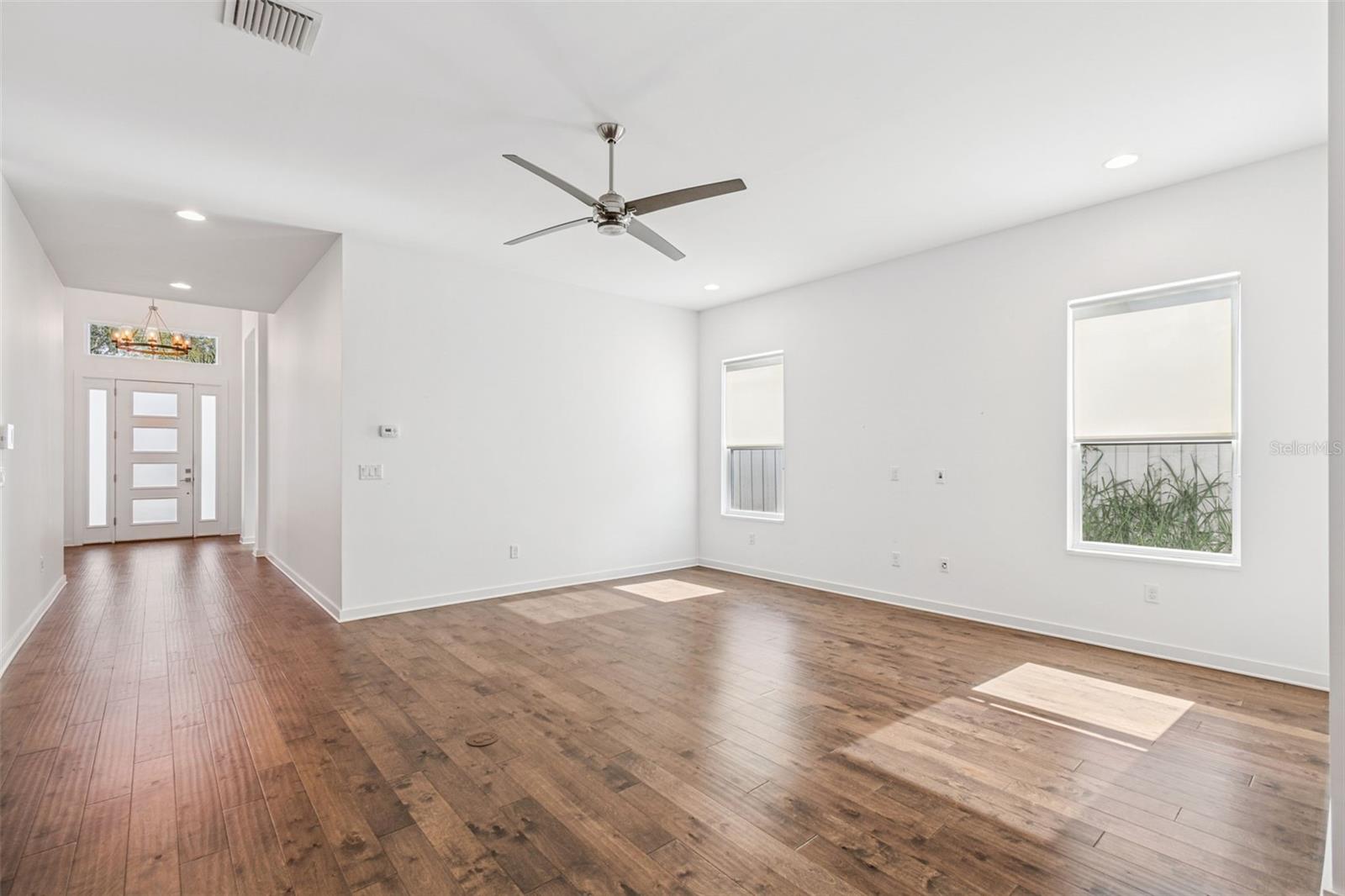 CRESCENT PARK - Residential Lease