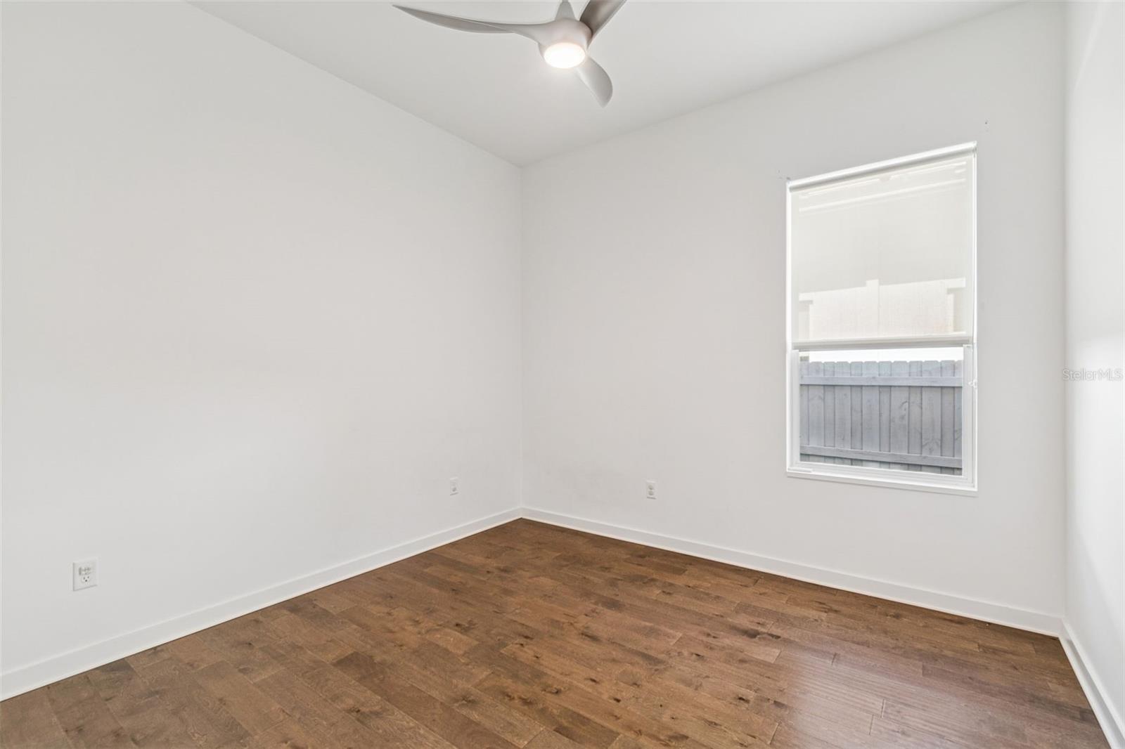 CRESCENT PARK - Residential Lease