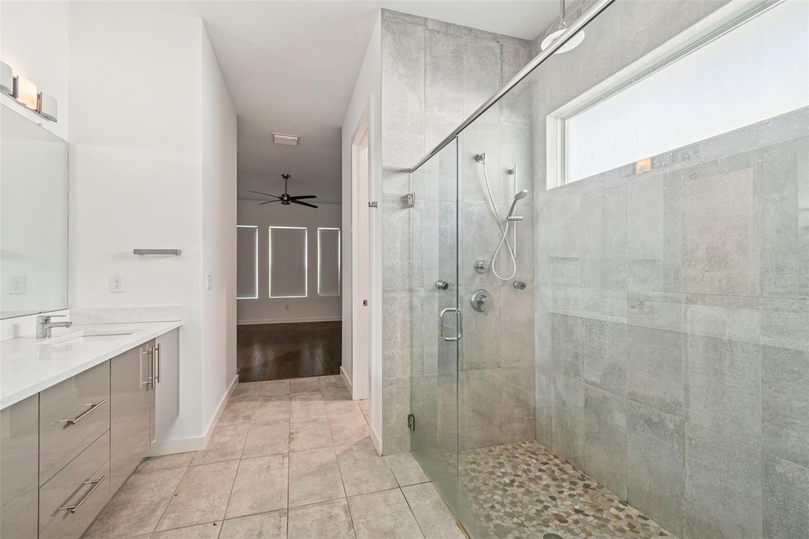 CRESCENT PARK - Residential Lease