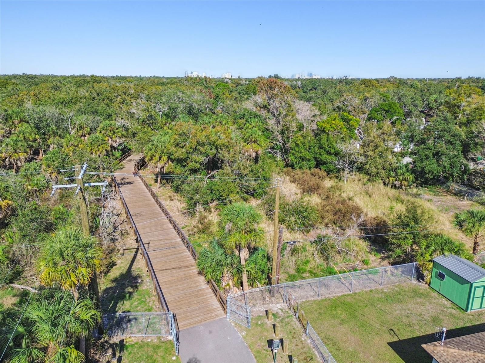 CRESCENT PARK - Residential Lease