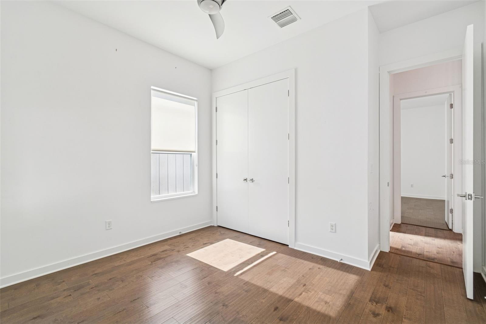 CRESCENT PARK - Residential Lease