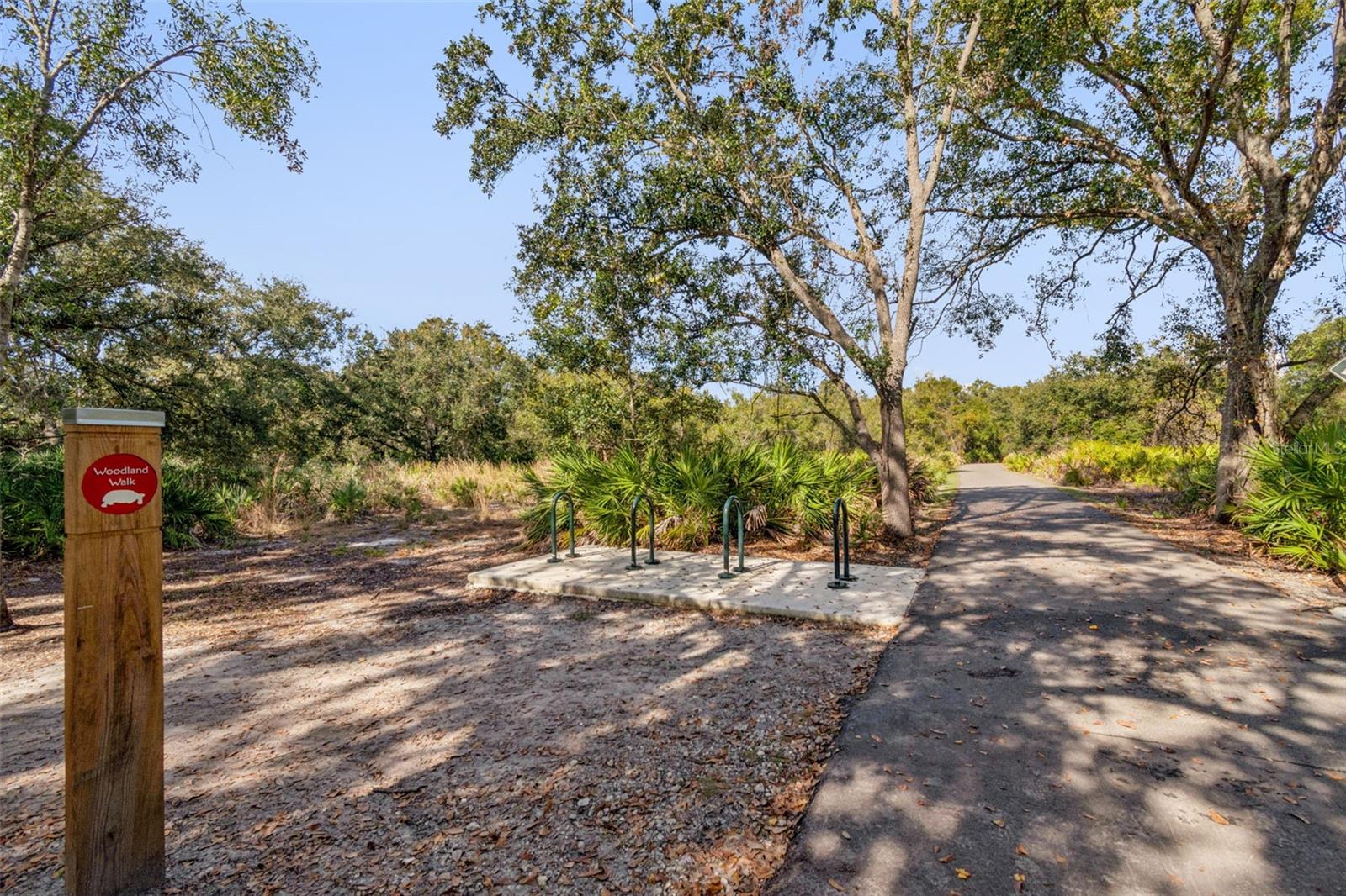 CRESCENT PARK - Residential Lease