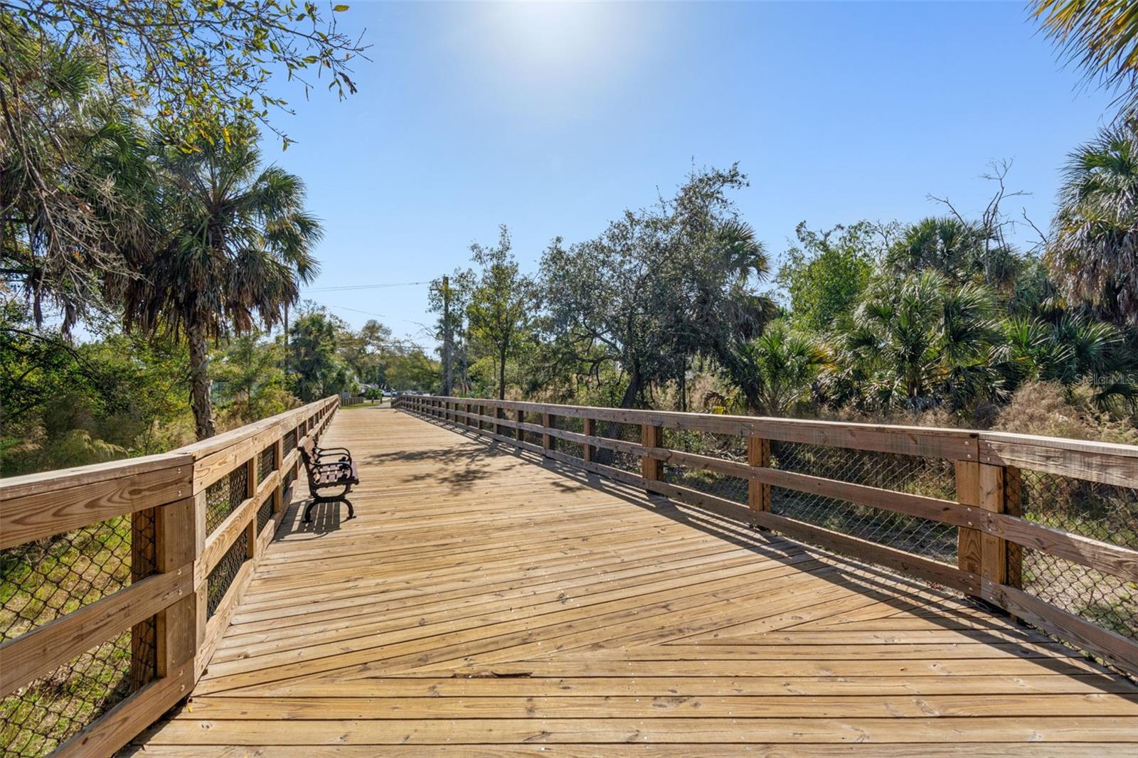 CRESCENT PARK - Residential Lease