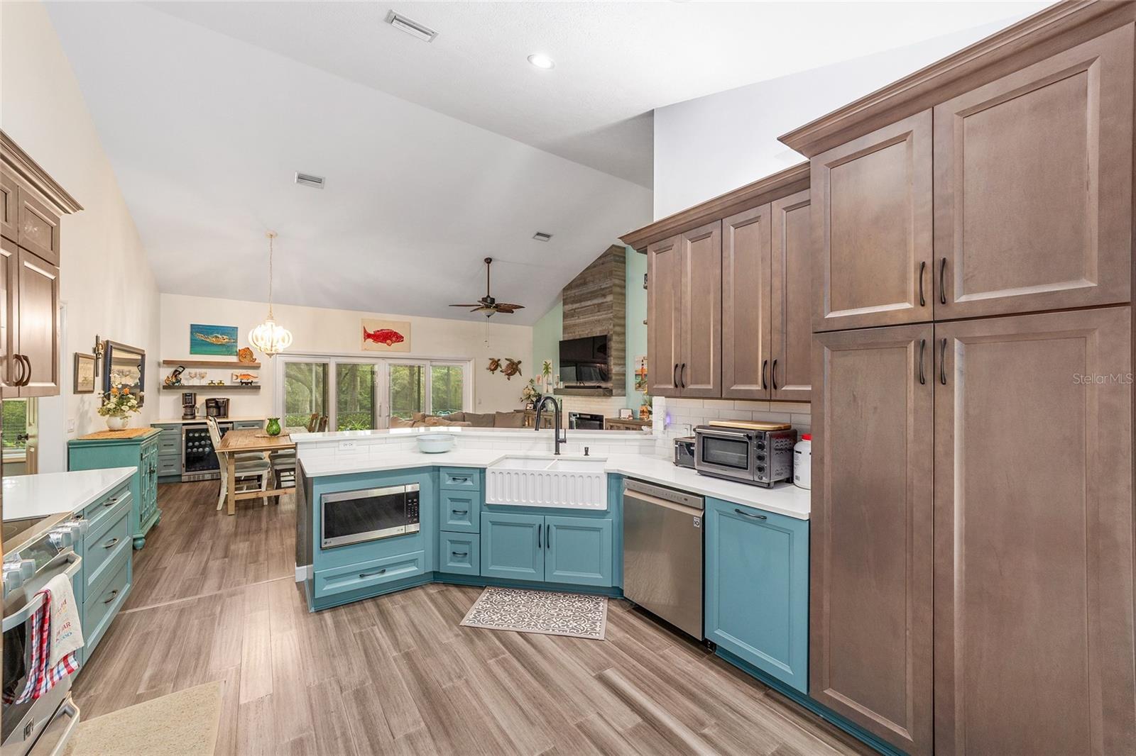 BLACK DIAMOND RANCH - Residential