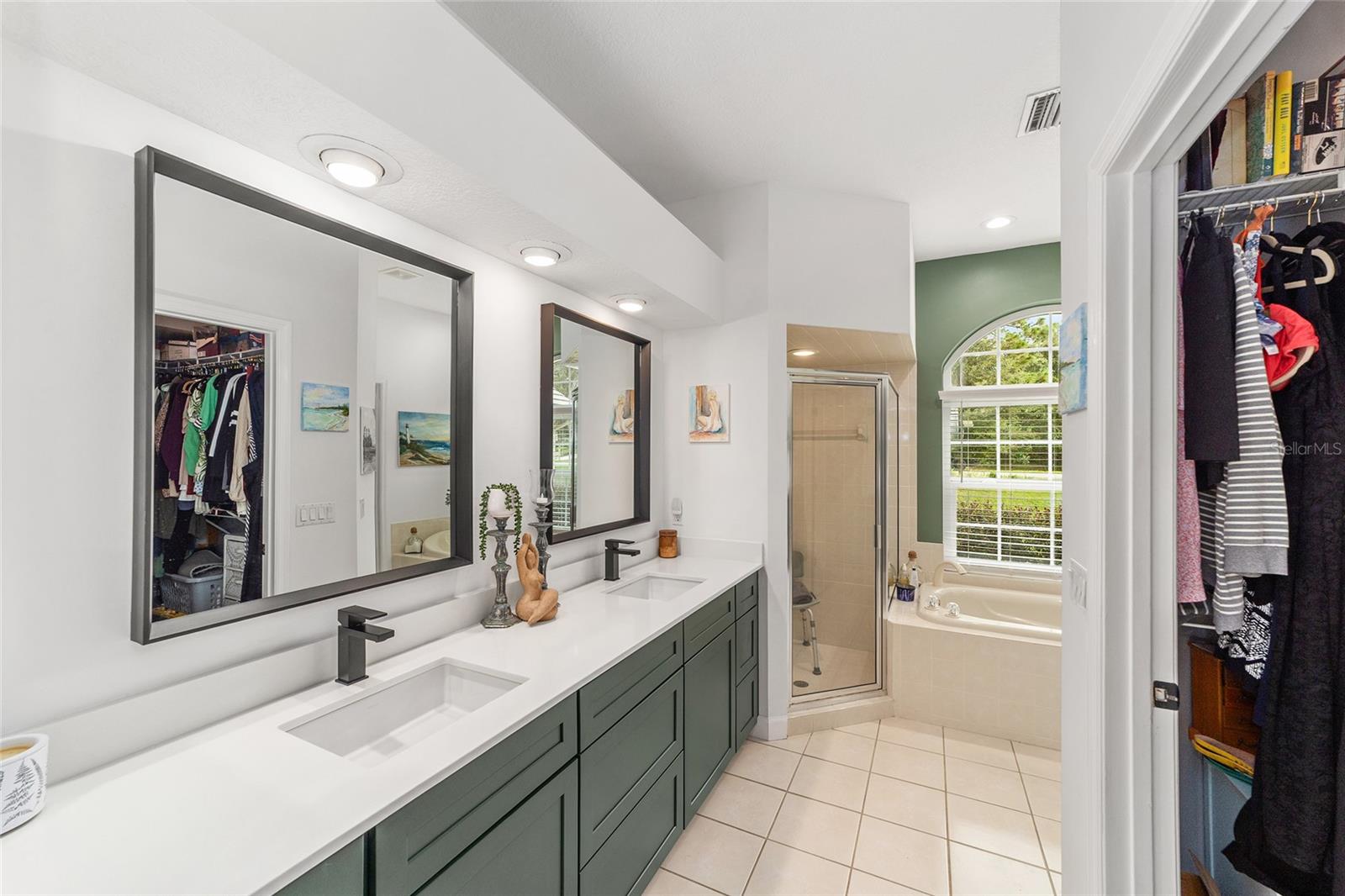 BLACK DIAMOND RANCH - Residential