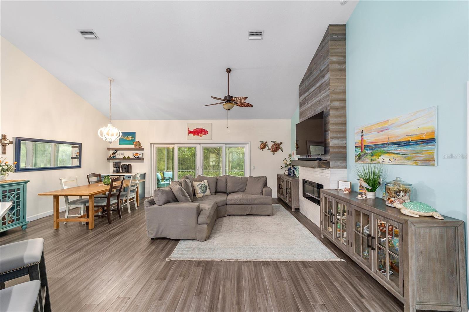 BLACK DIAMOND RANCH - Residential