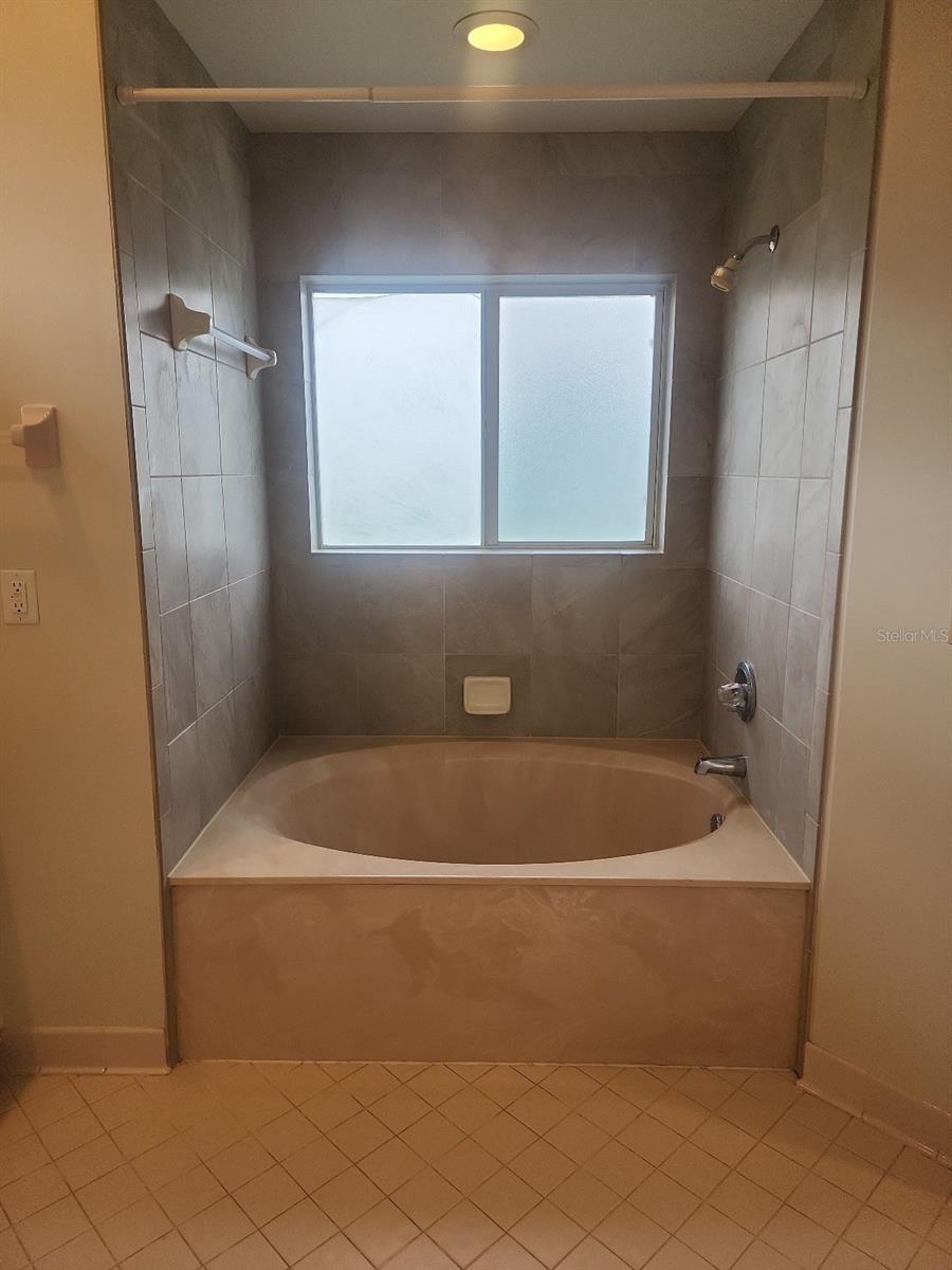 PALM COAST SEC 27 BLK 58 & 59 - Residential Lease