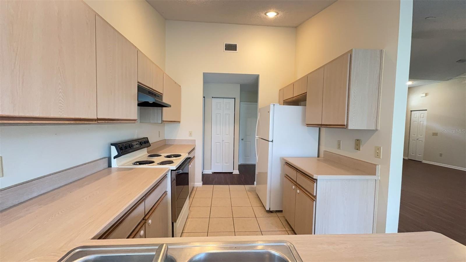 PALM COAST SEC 27 BLK 58 & 59 - Residential Lease