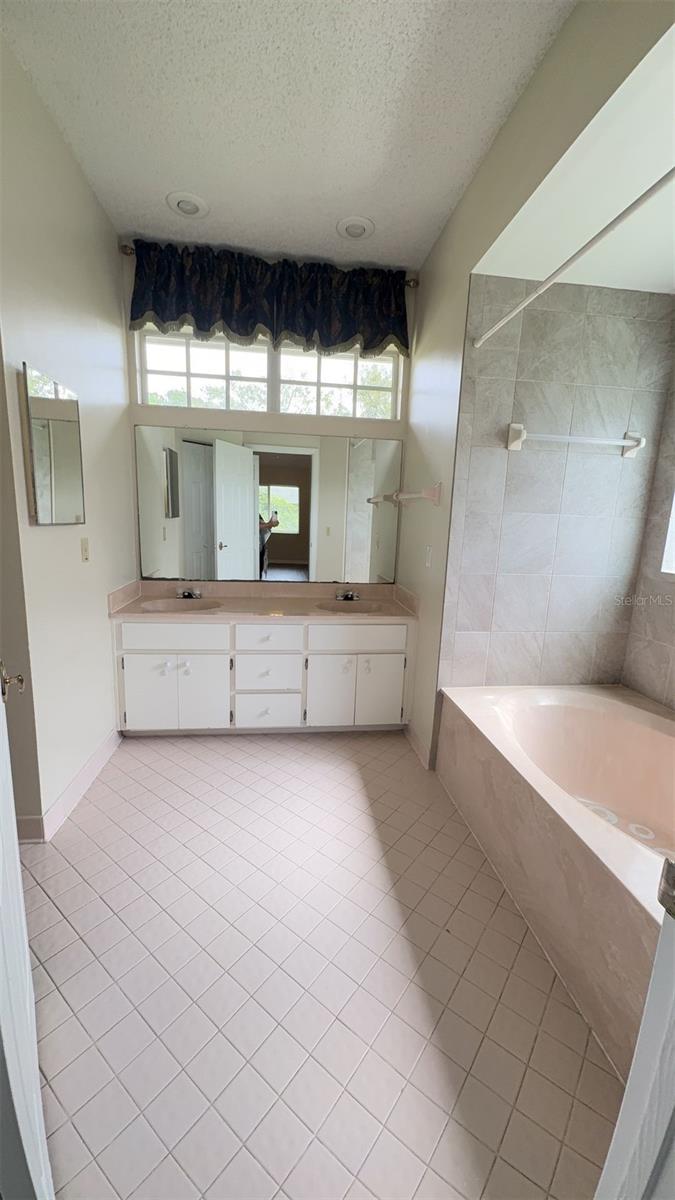 PALM COAST SEC 27 BLK 58 & 59 - Residential Lease