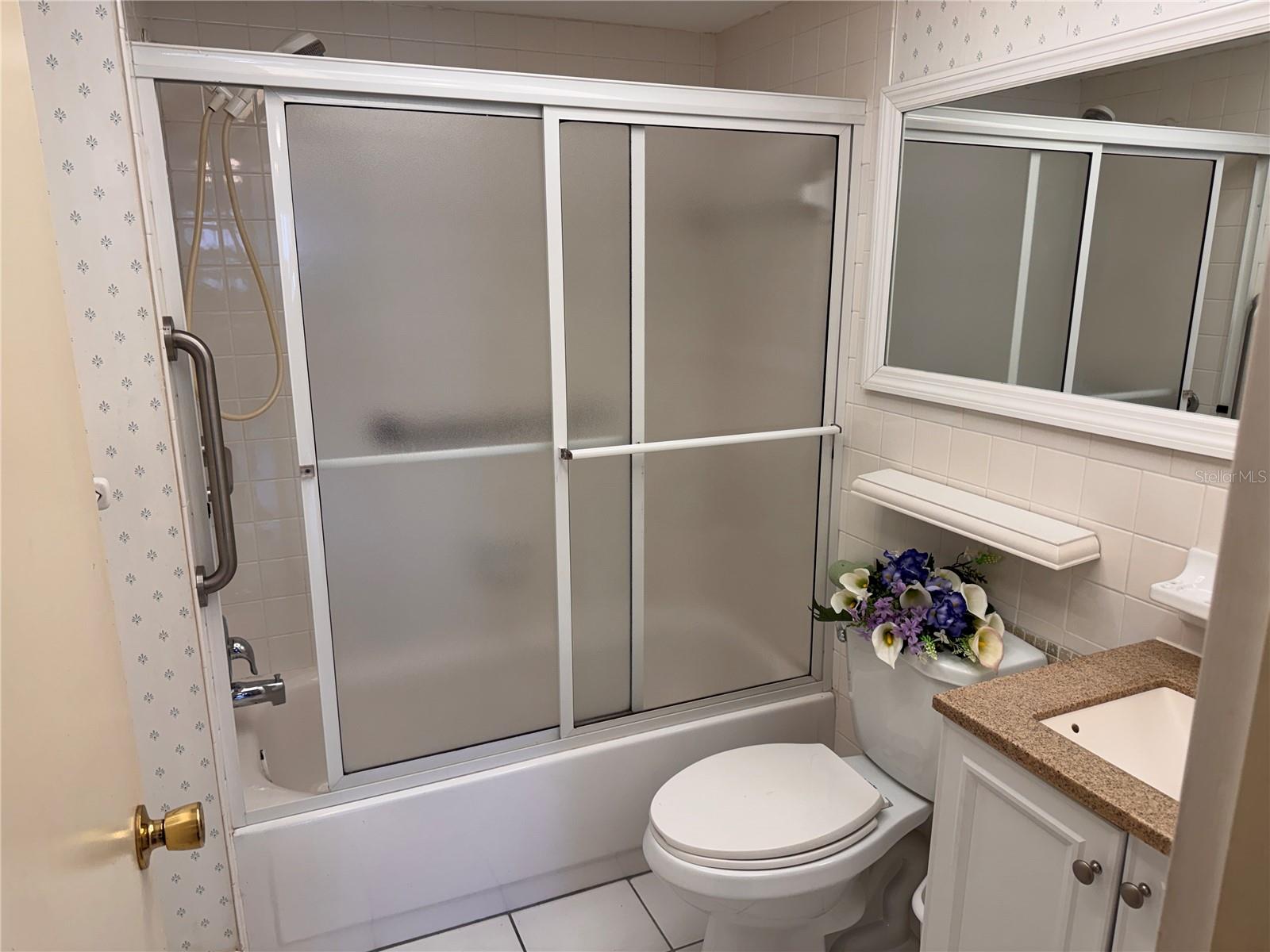 GREEN DOLPHIN PARK CONDO - Residential