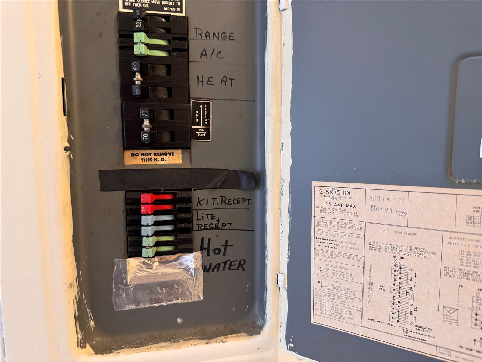 GREEN DOLPHIN PARK CONDO - Residential