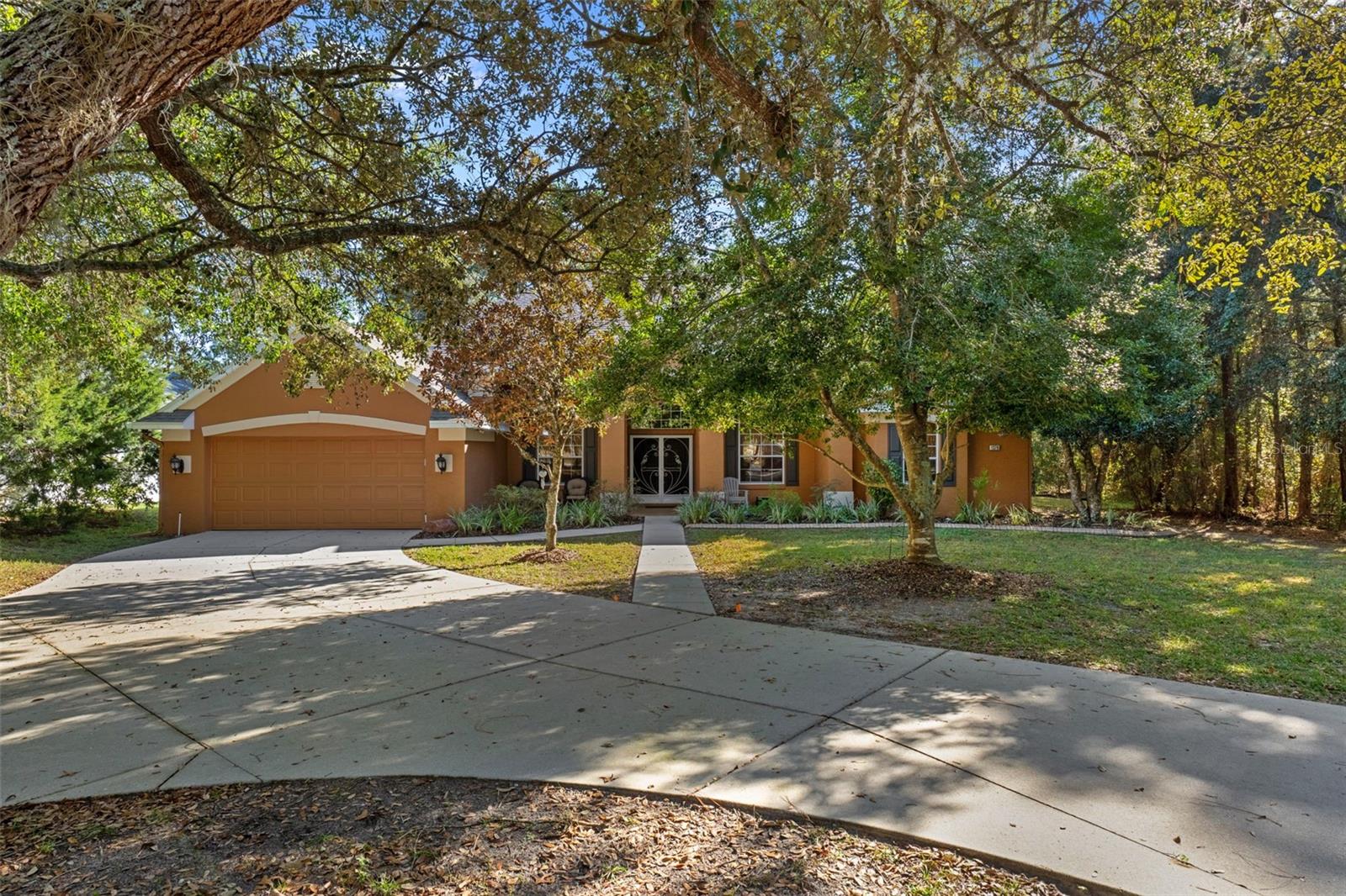 1370 E CLEVELAND STREET