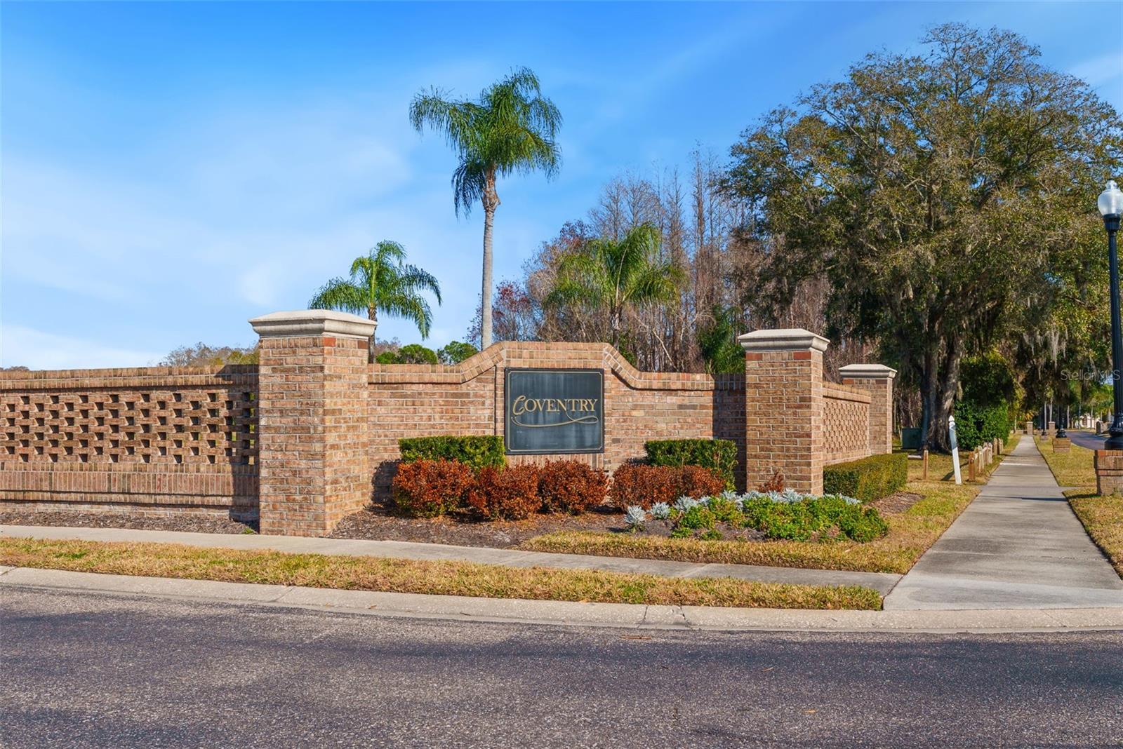 CRESCENT OAKS COUNTRY CLUB PH 1 - Residential