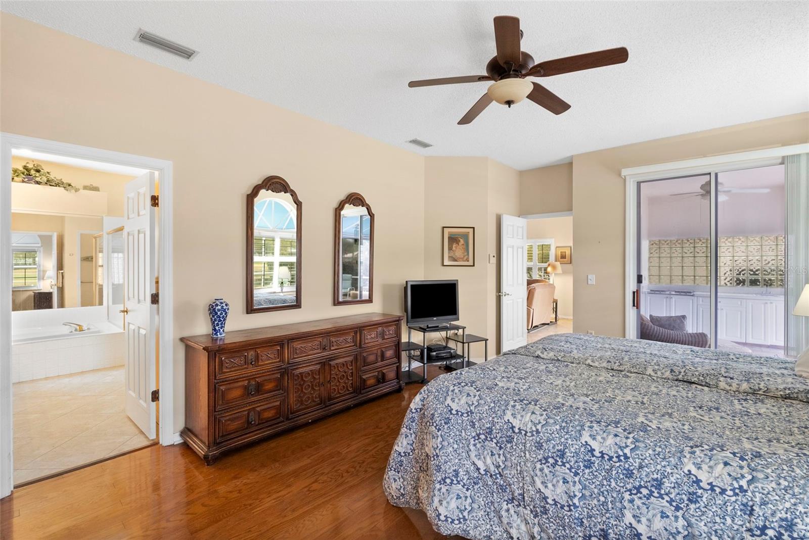 CRESCENT OAKS COUNTRY CLUB PH 1 - Residential