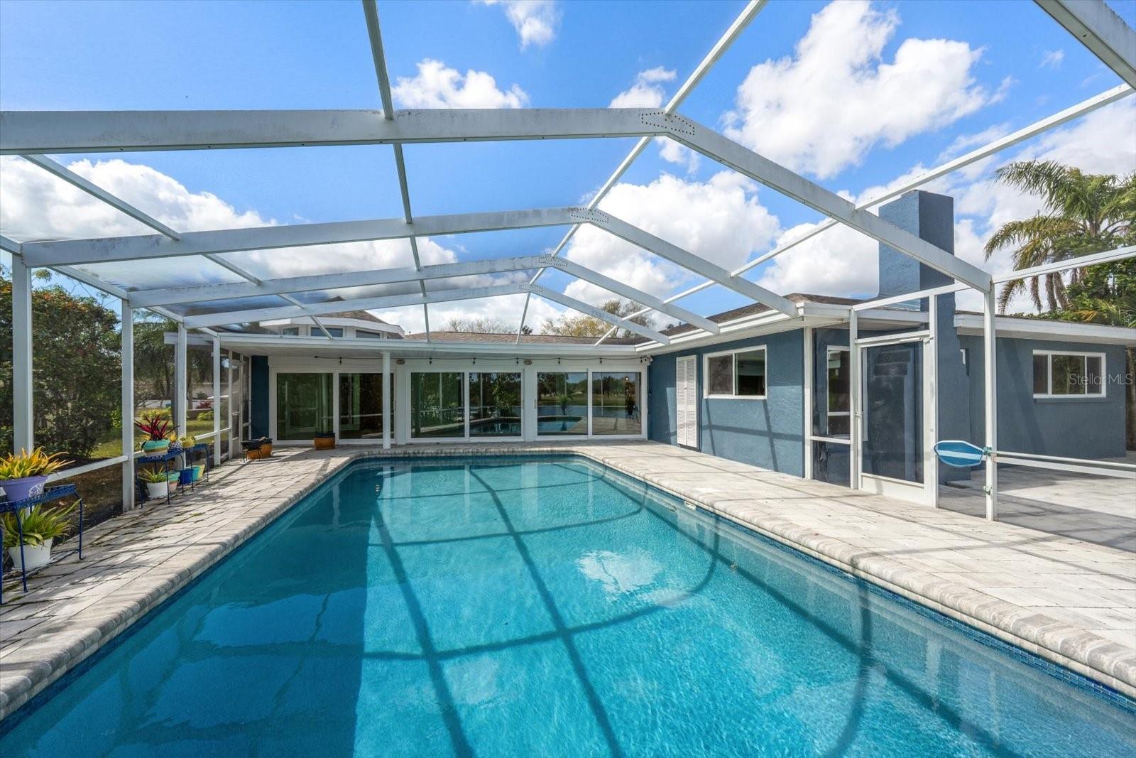 SEMINOLE LAKE GOLF & COUNTRY CLUB ESTATES LAKESIDE - Residential