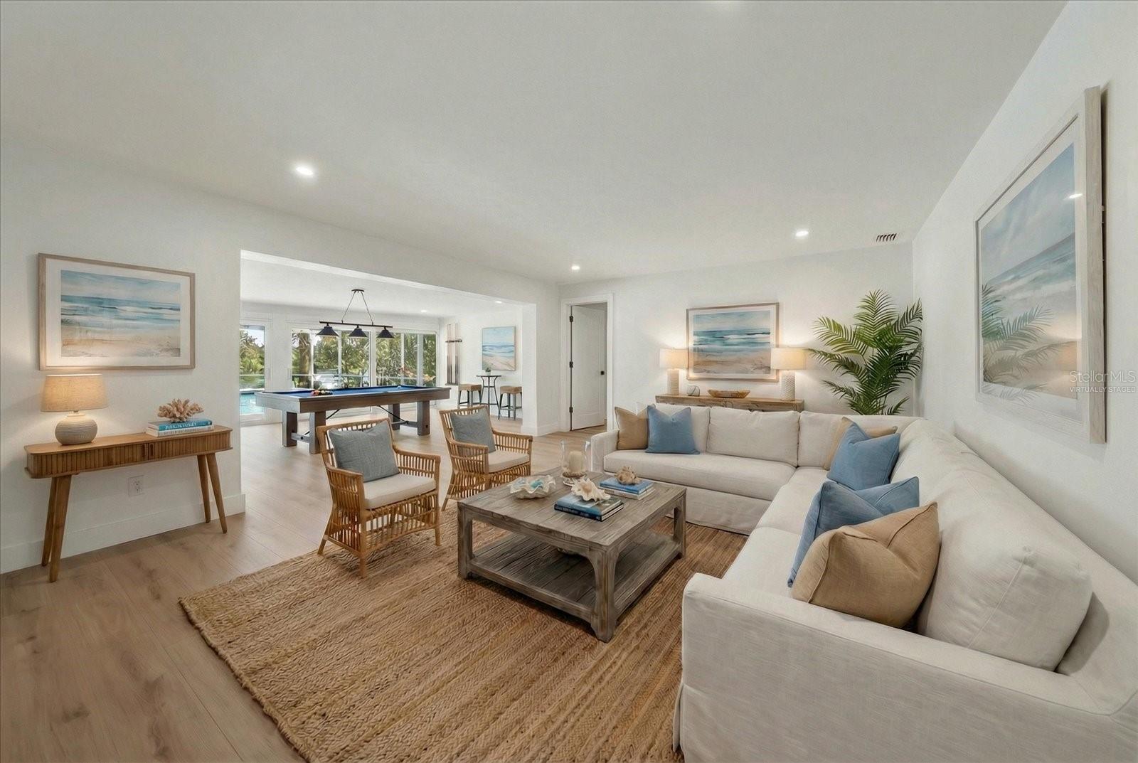 SEMINOLE LAKE GOLF & COUNTRY CLUB ESTATES LAKESIDE - Residential