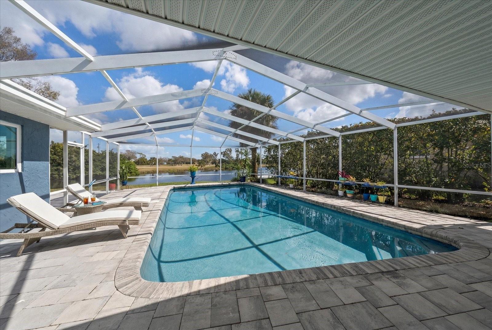 SEMINOLE LAKE GOLF & COUNTRY CLUB ESTATES LAKESIDE - Residential