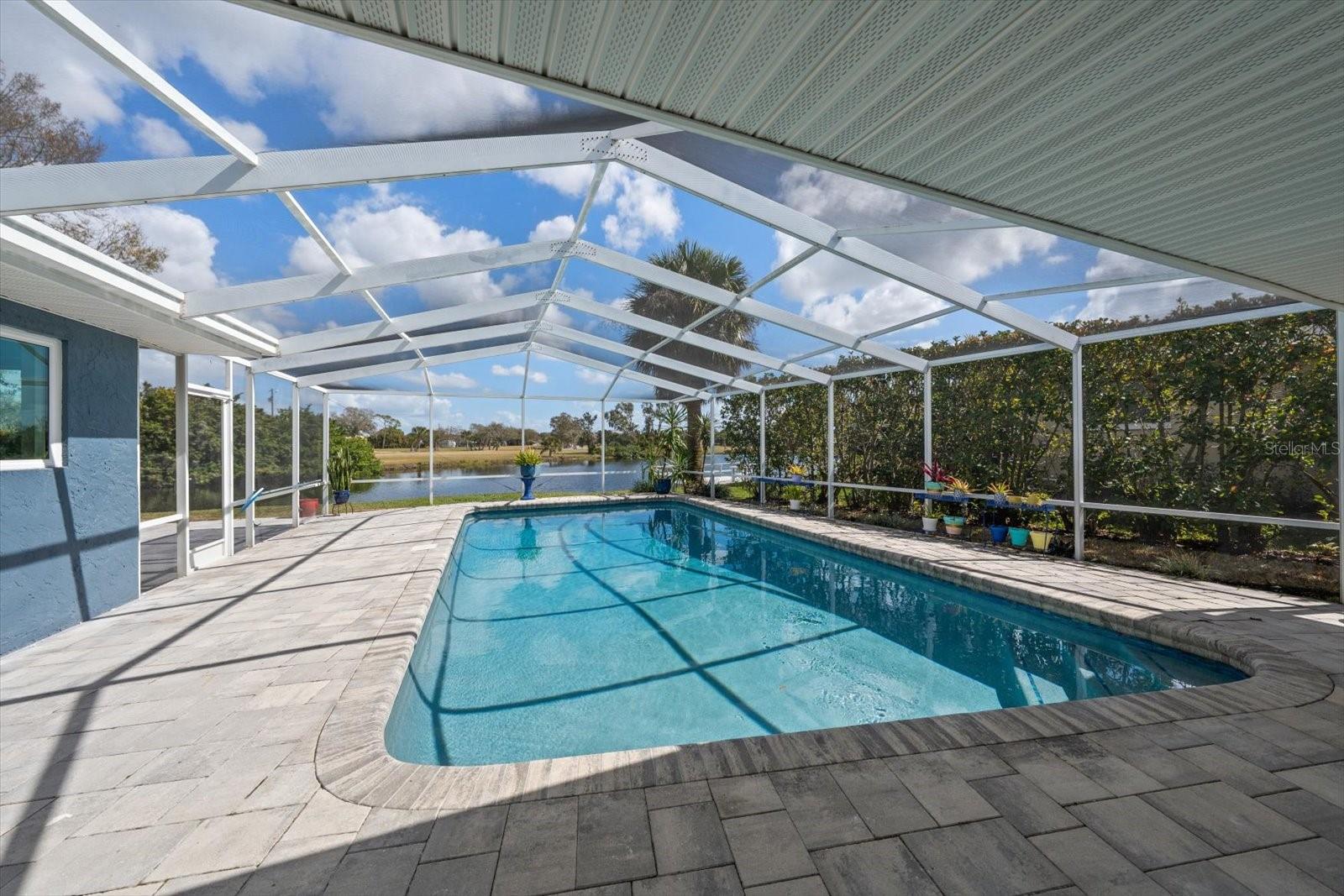 SEMINOLE LAKE GOLF & COUNTRY CLUB ESTATES LAKESIDE - Residential