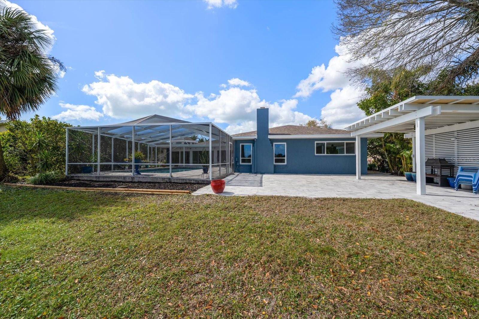 SEMINOLE LAKE GOLF & COUNTRY CLUB ESTATES LAKESIDE - Residential